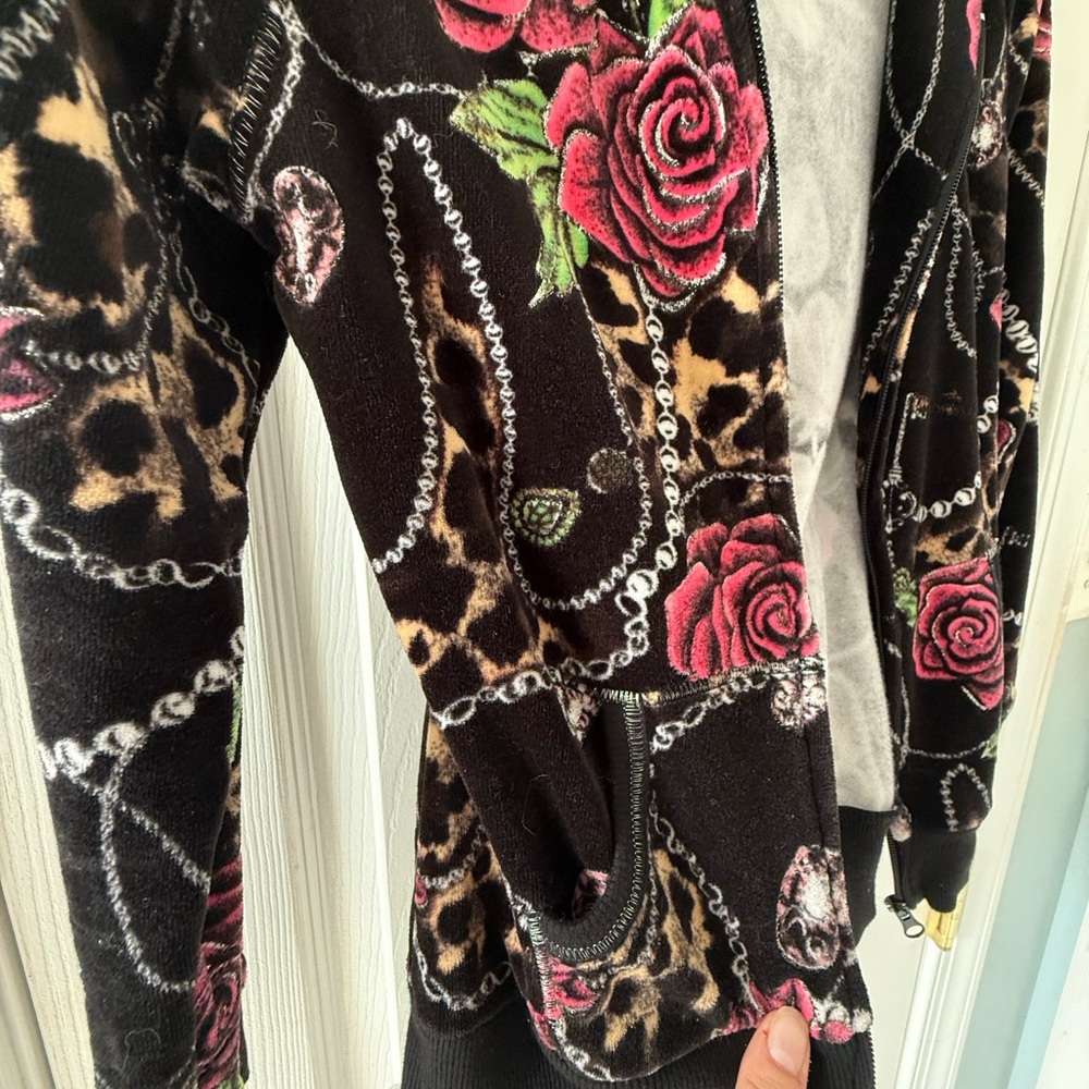 Y2K Velour Zip-Up Hoodie – Rose & Leopard Print - Picture 3 of 4